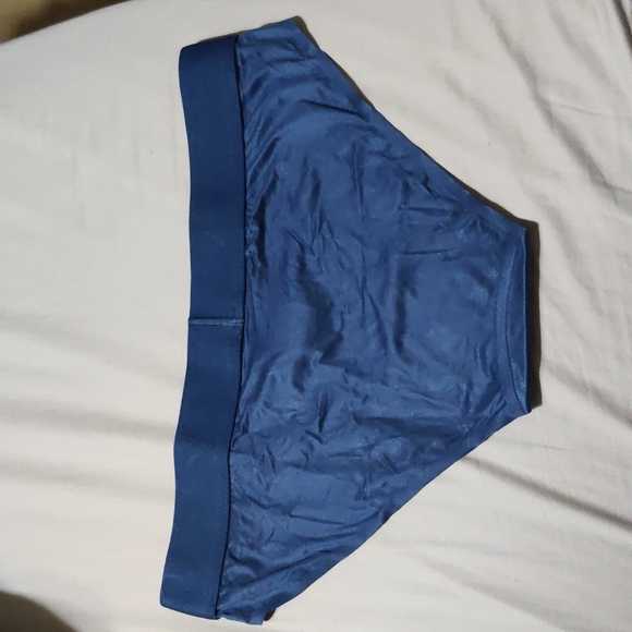 Calvin Klein intimate set - Picture 3 of 5